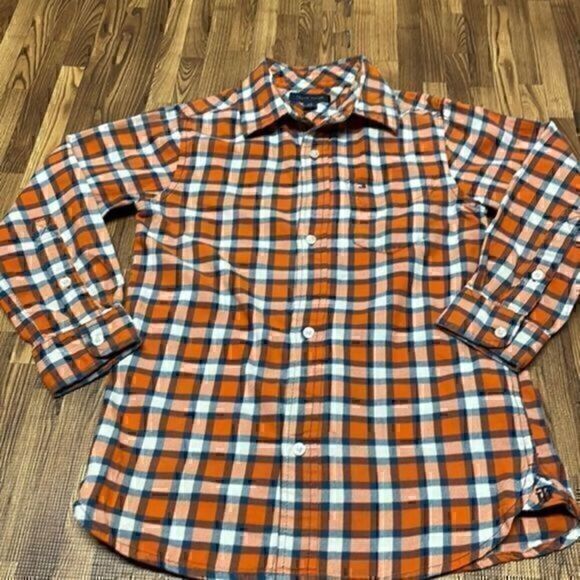 Tommy Hilfiger boys button down long sleeve shirt. Size 6-7 - Picture 1 of 6